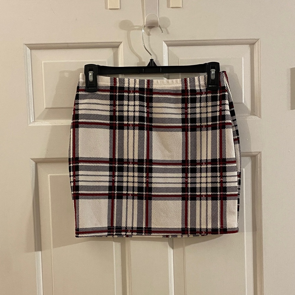 SHEIN Plaid Mini Skirt - Black, White, Red